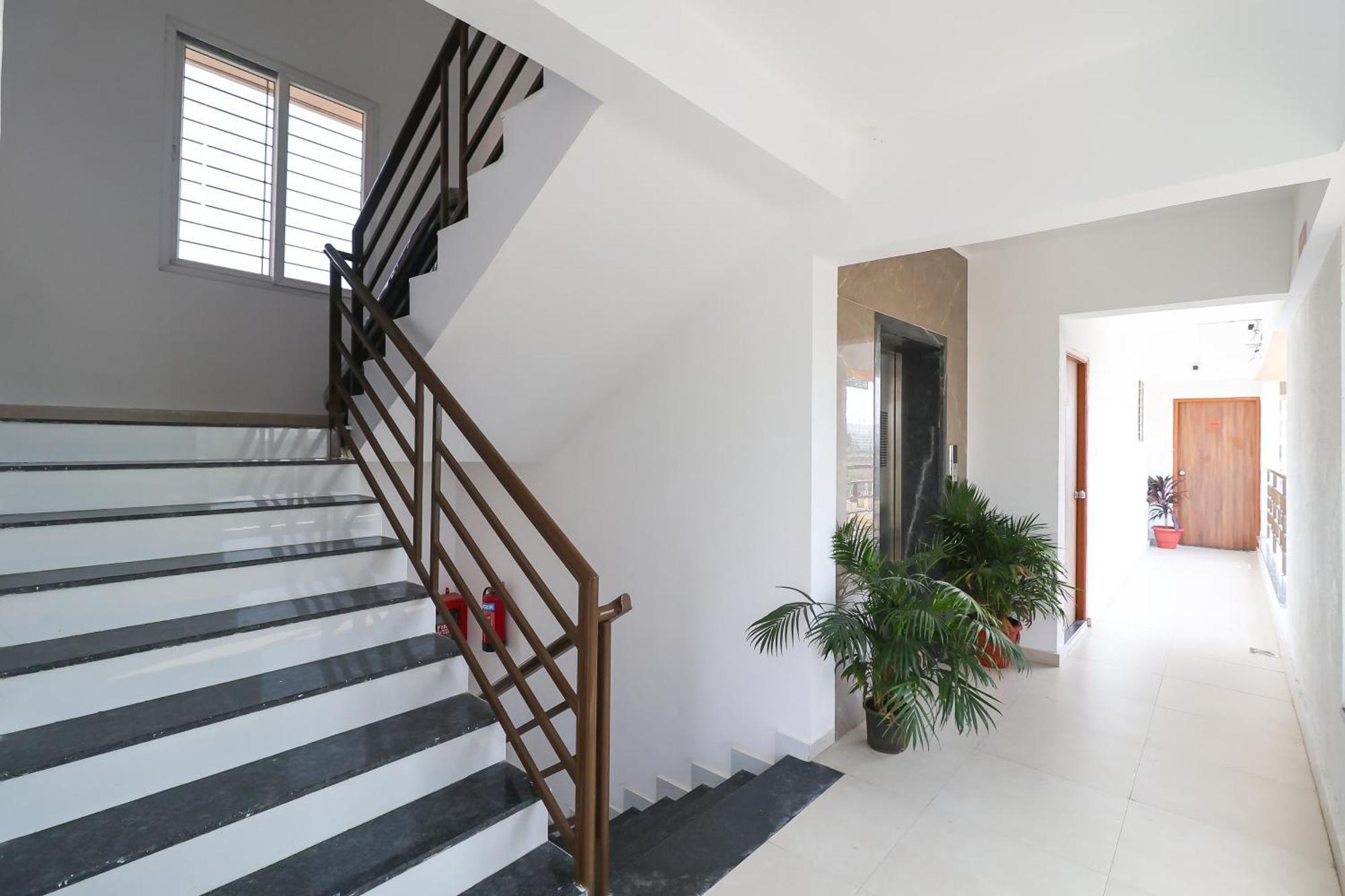 Hotel Tridents Hinjawadi Ngoại thất bức ảnh